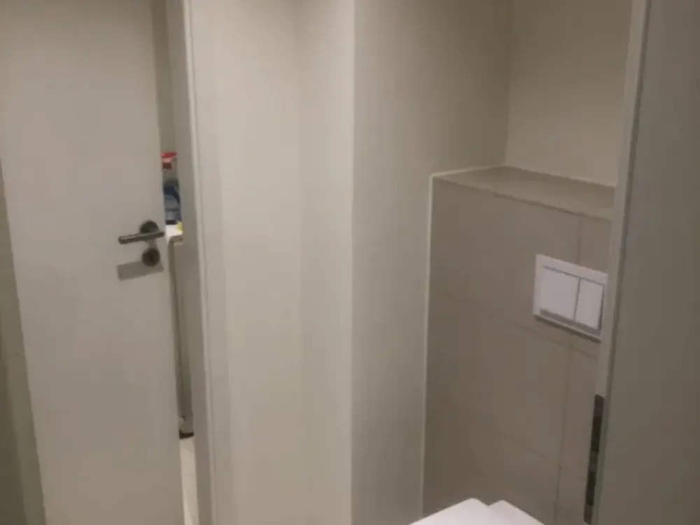 Moderne, neuwertige 2-Zimmer-Wohnung mit Balkon und Einbauküche in Eimsbüttel, Hamburg