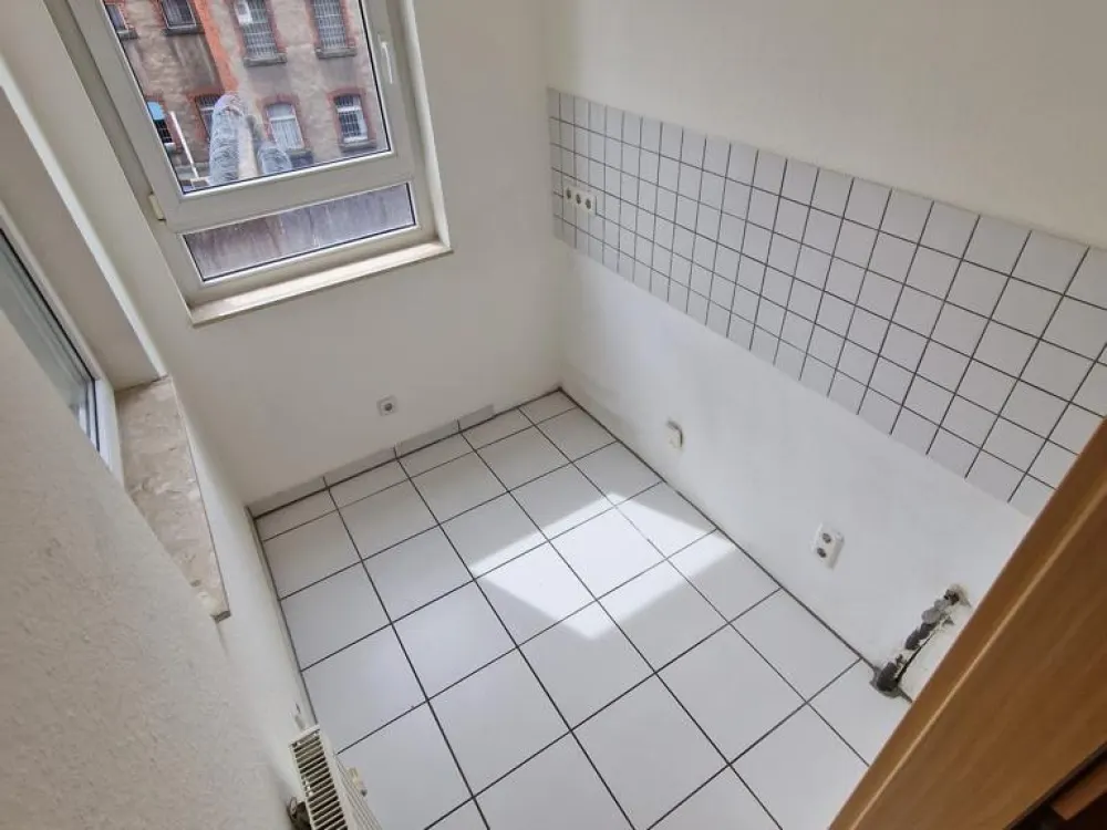 Helle 2-Zimmer-Wohnung mit Balkon, zentral in Krefeld