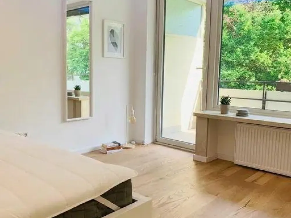 Helles Ambiente, entspanntes Wohnen / Geigenbergerstiaße 23, München / 1.OG / WE73 / Zi.1