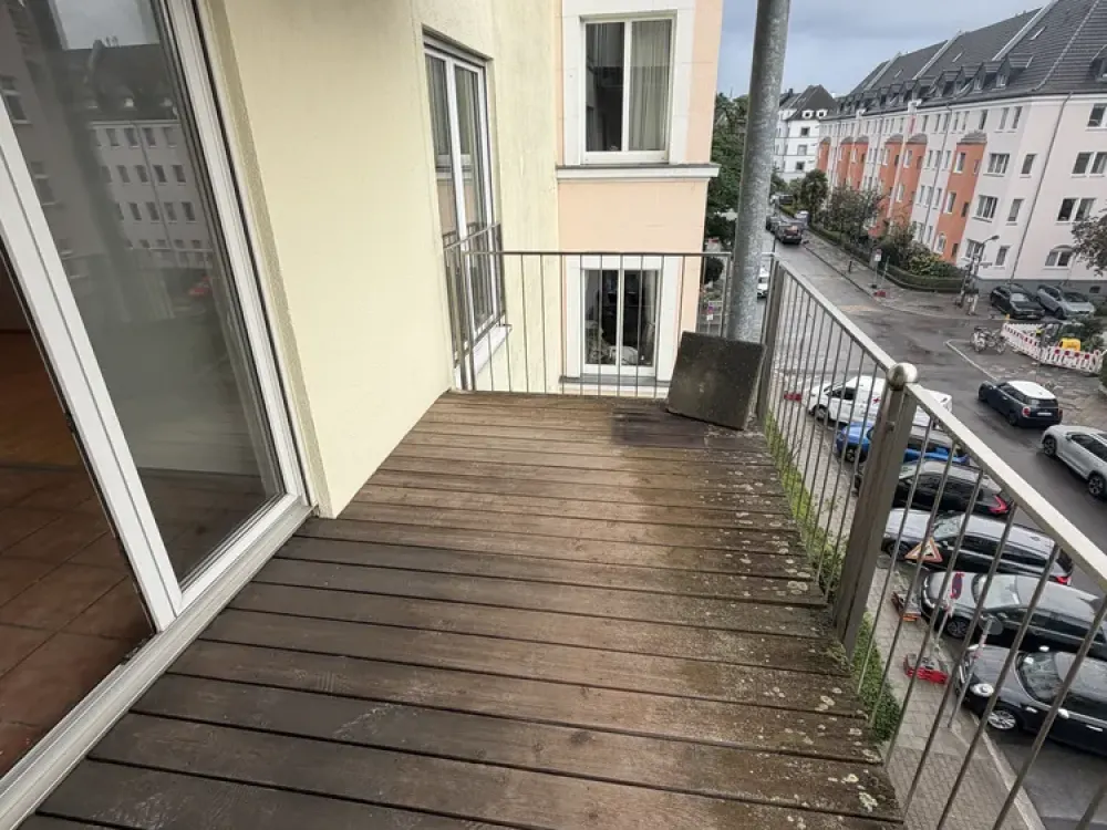 Provisionsfrei 2-Zimmer-Wohnung in Düsseldorf Derendorf renoviert