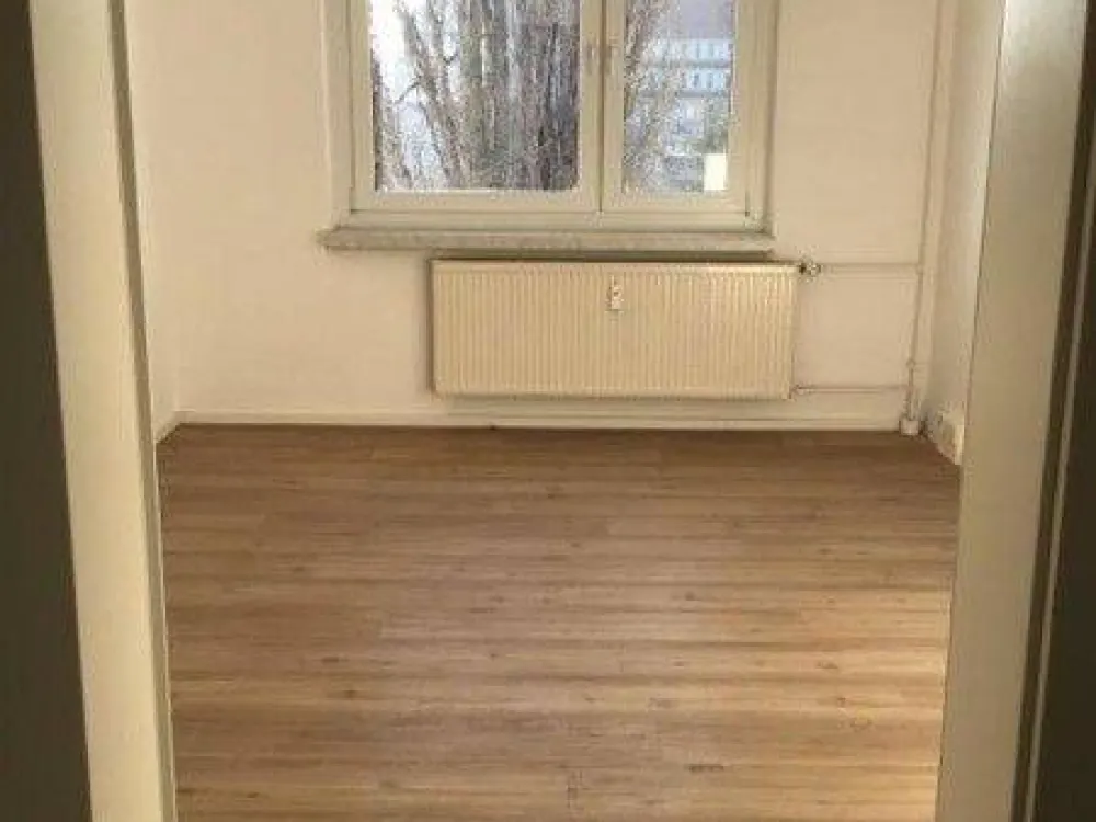 Schöne 3-Raumwohnung mit Einbauküche!