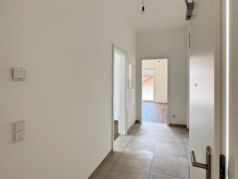 Erstbezug: Moderne 4-Zimmer-Dachgeschosswohnung mit Westbalkon und Klimaanlage in Anzing - WE07