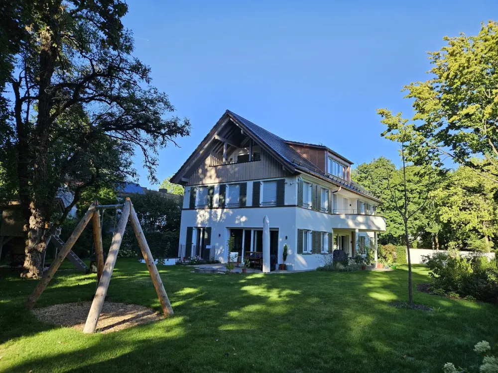2-Room Attic Apartment in New Villa Construction Gräfelfing