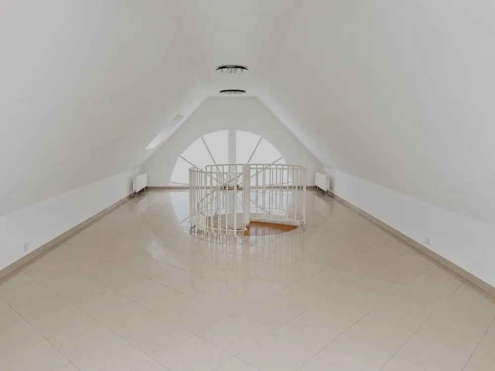 Wohnen auf 2 Ebenen 153qm Maisonette mit 3 Balkonen und TG