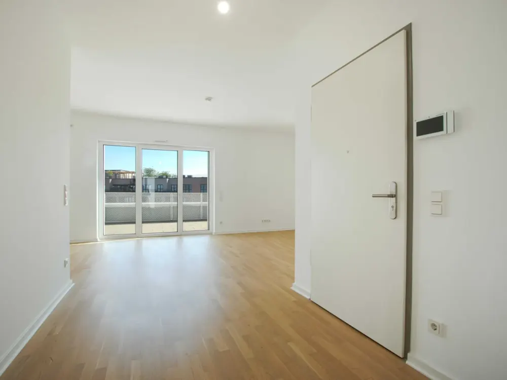 Düsseldorf-Derendorf: Penthouse with Built-in Kitchen in Quartier maxfrei, Spacious Living with a View