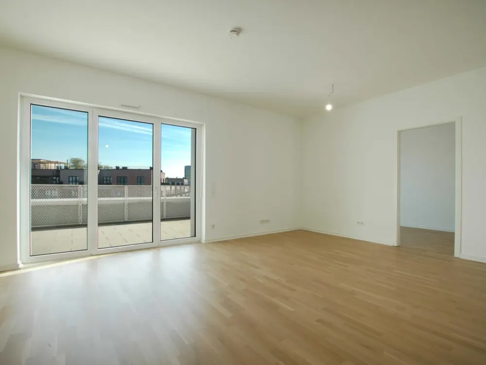 Düsseldorf-Derendorf: Penthouse with Built-in Kitchen in Quartier maxfrei, Spacious Living with a View