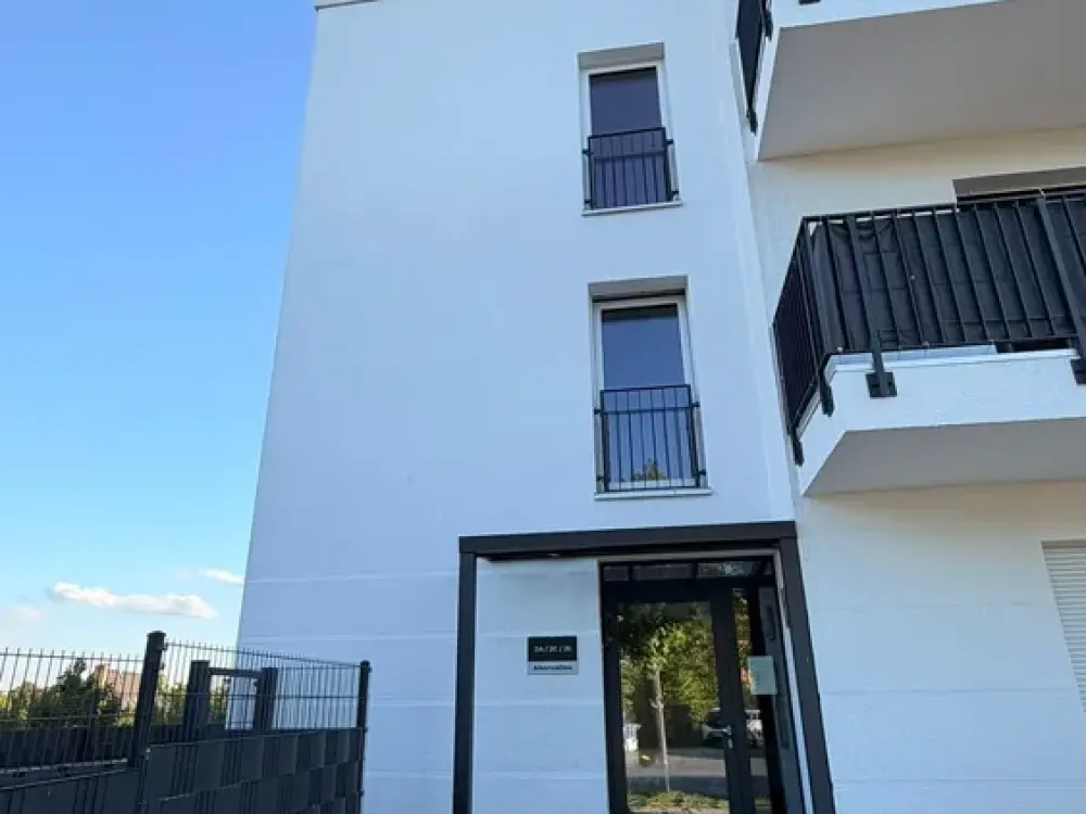 Moderne 2-Zimmer-Wohnung mit Balkon und EBK