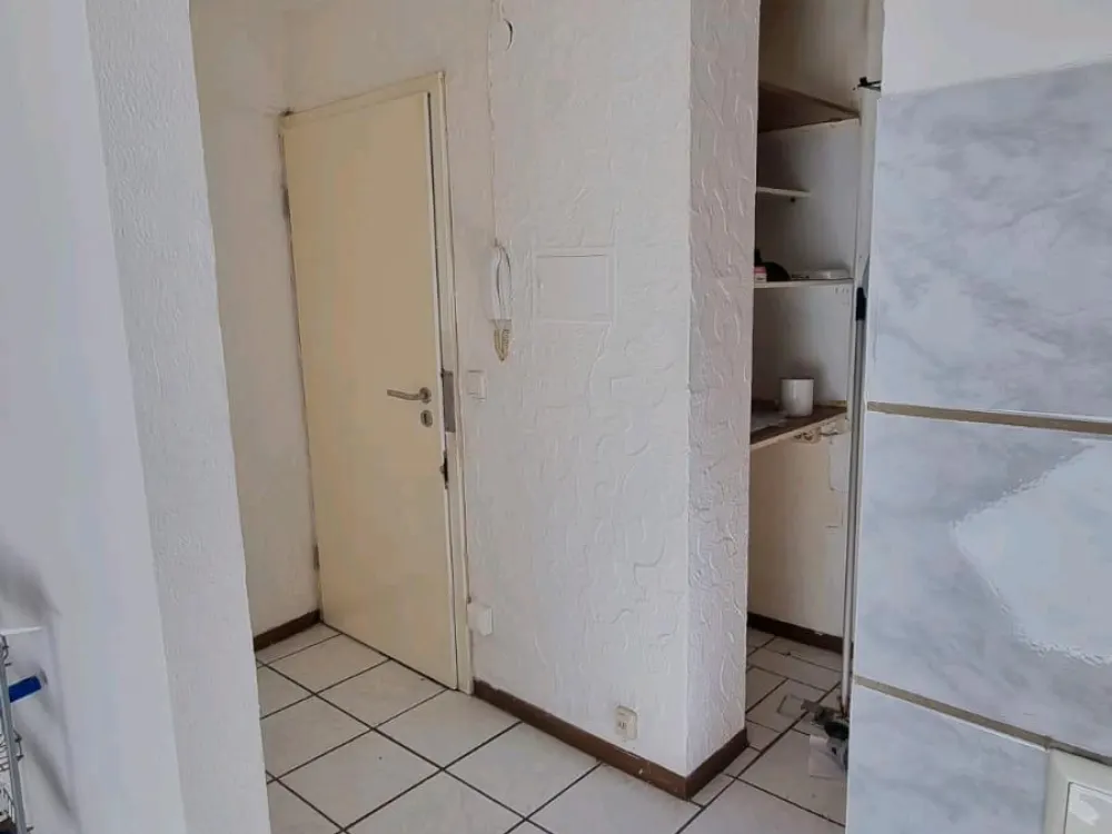 1 Room Apartment with Kitchen and Bathroom, Attic in Völklingen Schirrbachstr 1.