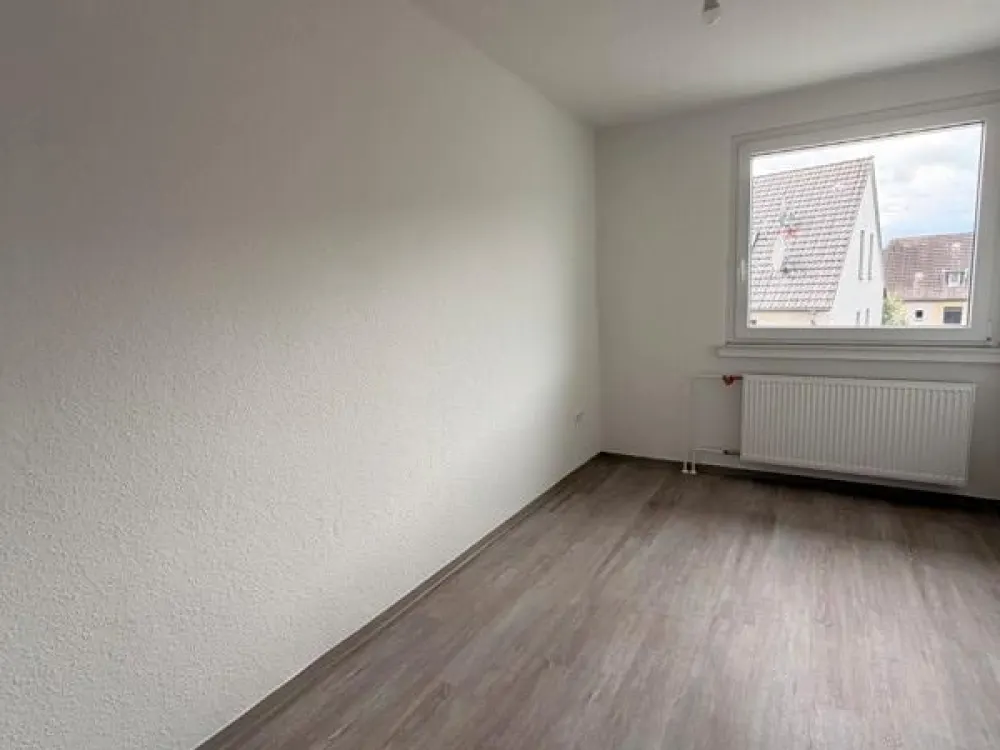 Nette Mieter gesucht: attraktive 3-Raum-Wohnung mit Sonnenbalkon
