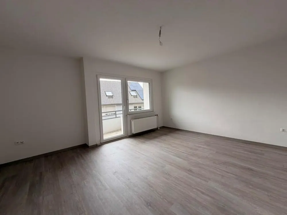 Nette Mieter gesucht: attraktive 3-Raum-Wohnung mit Sonnenbalkon