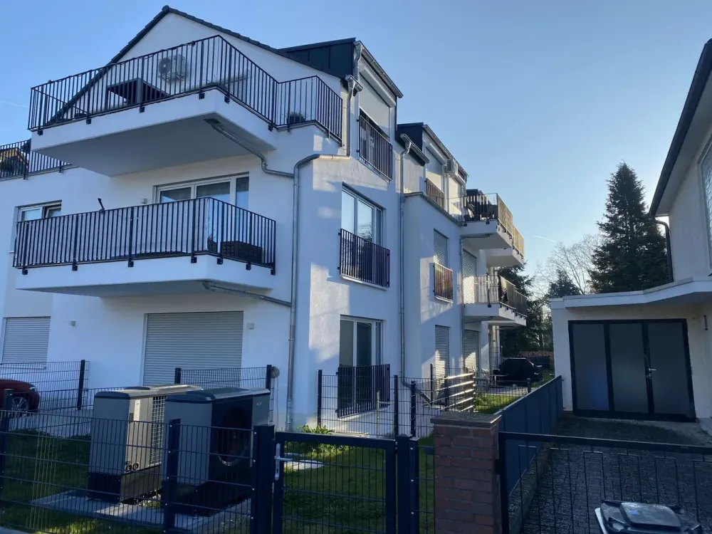 Moderne 2-Zimmer-Erdgeschosswohnung mit Terrasse und Garten in energieeffizientem Neubau