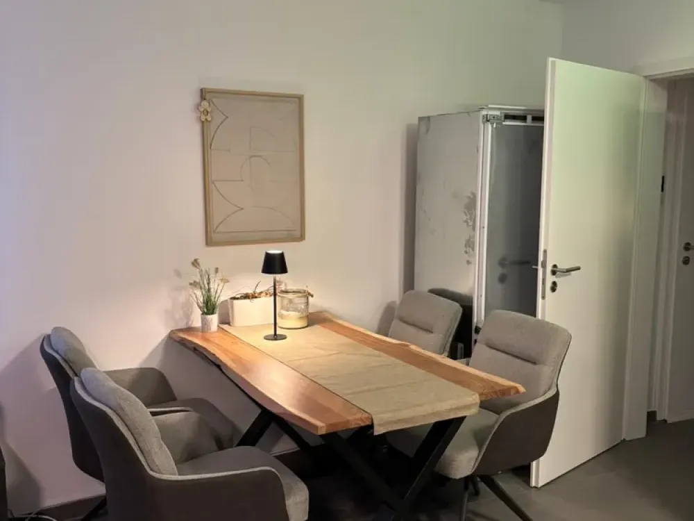 Stilvolle 2-Zimmer-Souterrain-Wohnung mit gehobener Innenausstattung in Rodgau