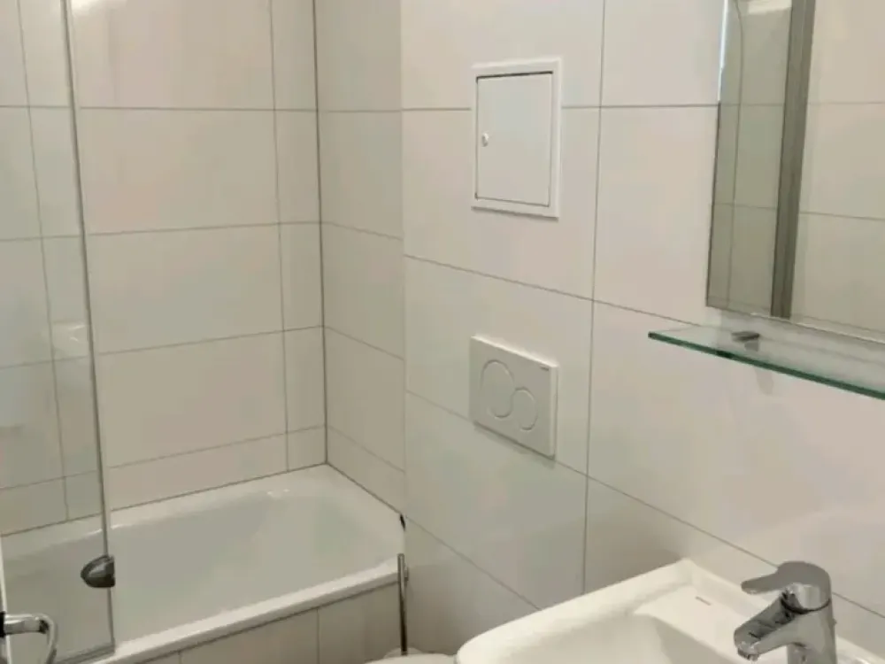 Bright 2-Room Apartment with Balcony in Munich