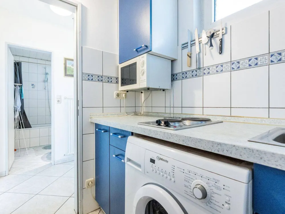 Voll möbliertes 1-Zimmer-Apartment in Sachsenhausen - 999 € all-inclusive, sofort frei
