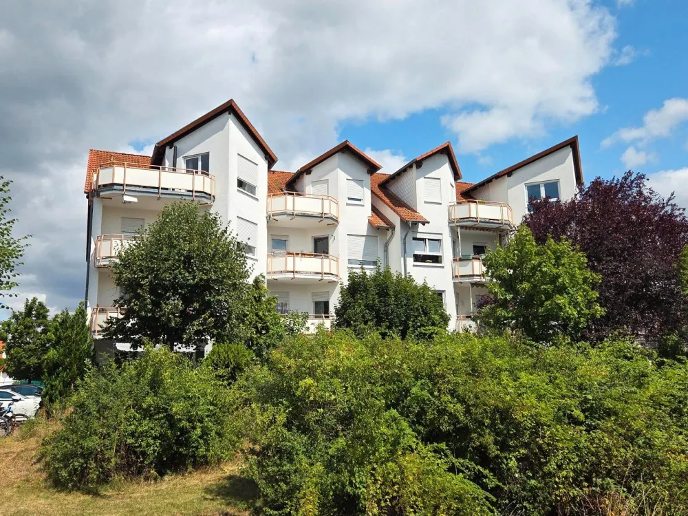 Markkleeberg, 2-Zi.-DG Whg., mit Balkon, in direkter Seenähe
