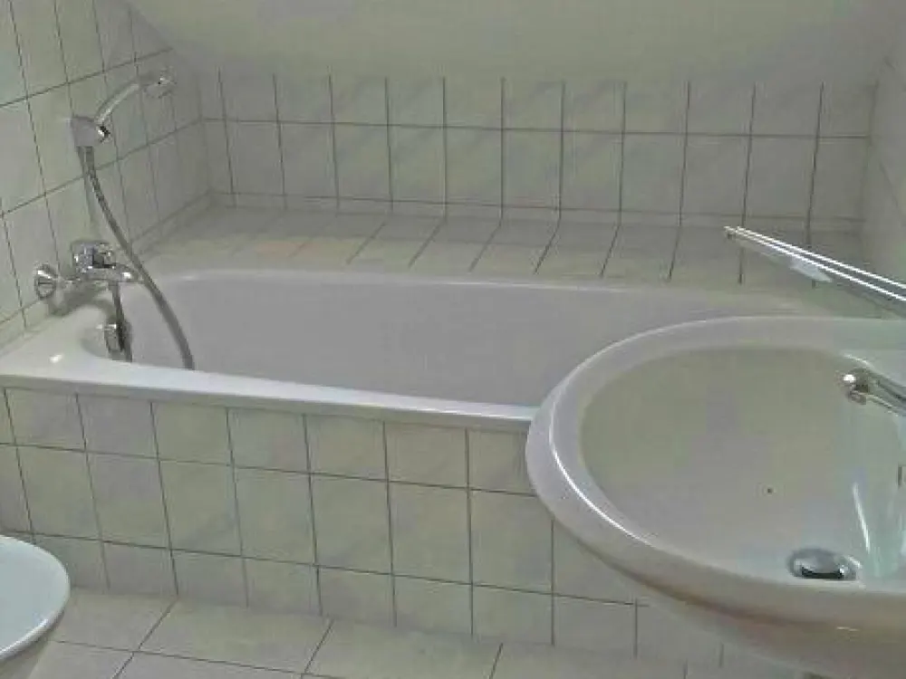 Markkleeberg, 2-Zi.-DG Whg., mit Balkon, in direkter Seenähe