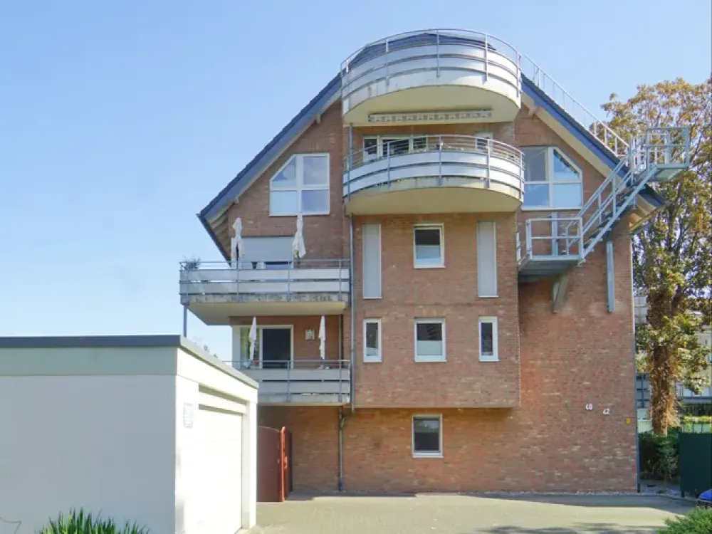 Stilvolle Maisonettewohnung in Bestlage: zwischen Altstadt und Kulturraffinerie-Rheinblick inklusive