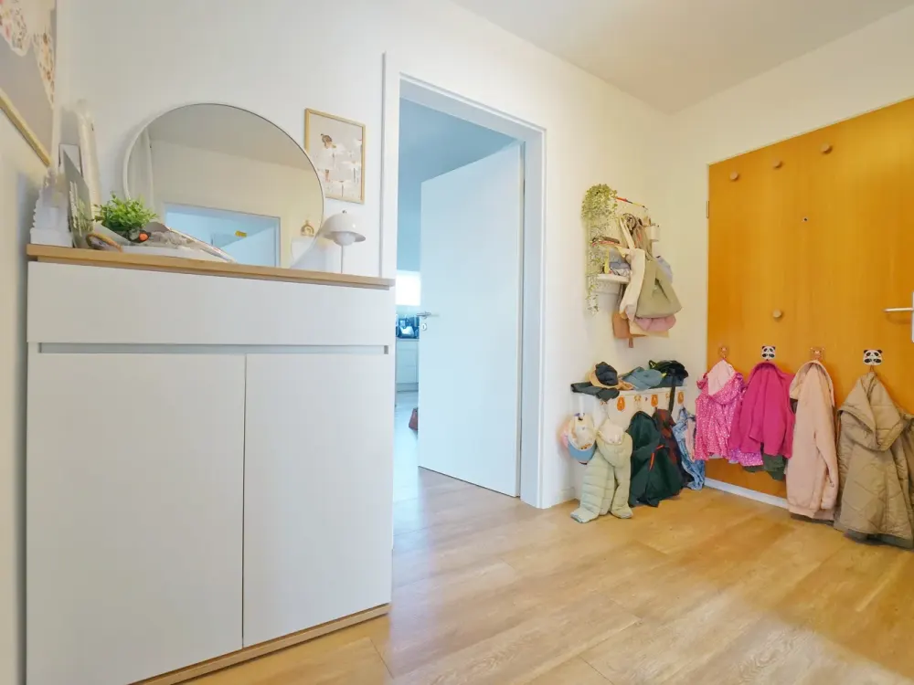 Stilvolle Maisonettewohnung in Bestlage: zwischen Altstadt und Kulturraffinerie-Rheinblick inklusive
