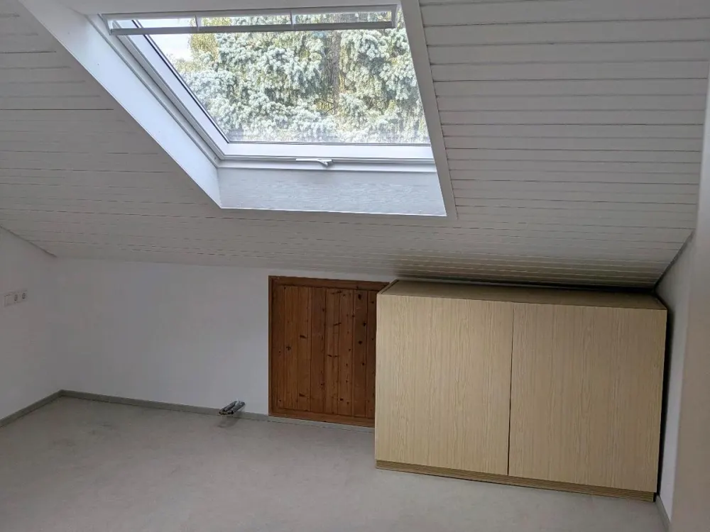 Neu renovierte Dachwohnung