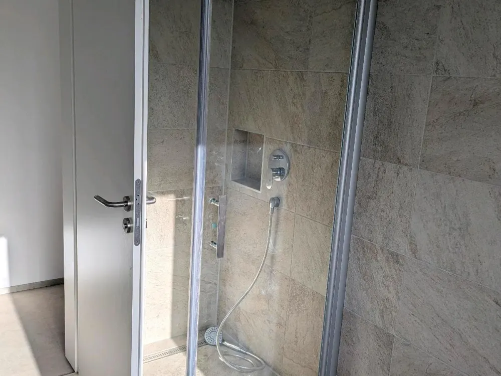 Neu renovierte Dachwohnung