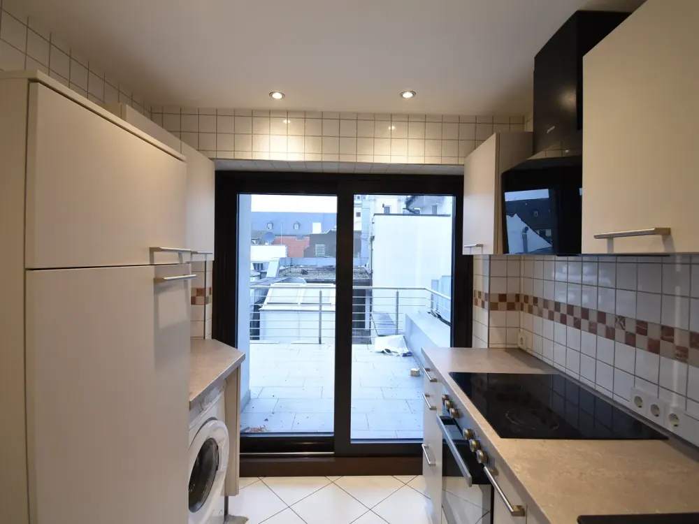 D-Altstadt! Moderne 2-Zi-Whg mit Altbaucharme