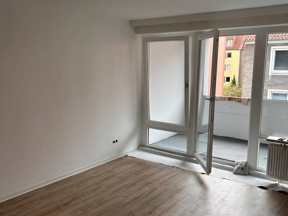 Top saniert! Ruhig und zentral ! Gr Balkon