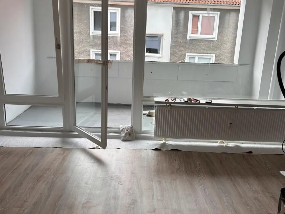Top saniert! Ruhig und zentral ! Gr Balkon