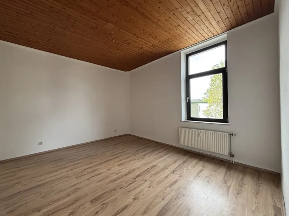 Krefeld - Cracau: 2- Zimmer-Wohnung zu vermieten!