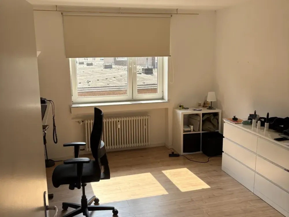 NachmieterIn gesucht: 75qm 3 Zimmer, Balkon