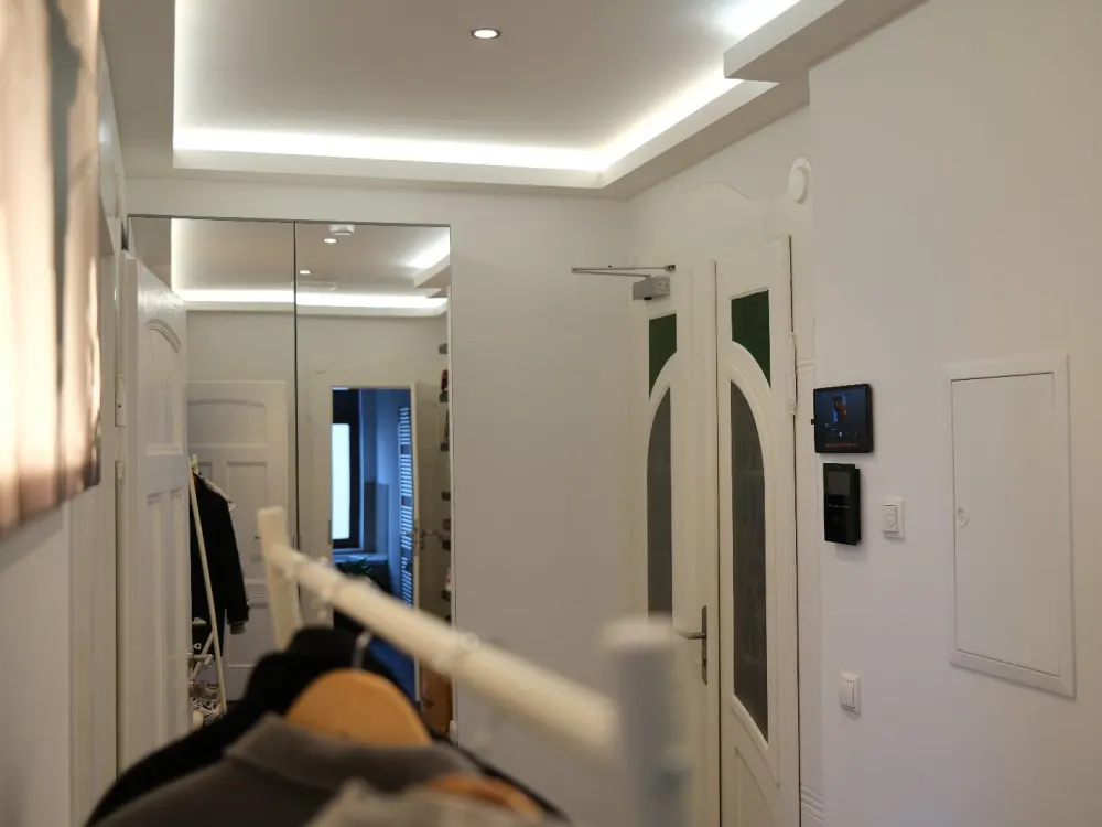 Moderne möblierte Wohnung zur Zwischenmiete ab Oktober