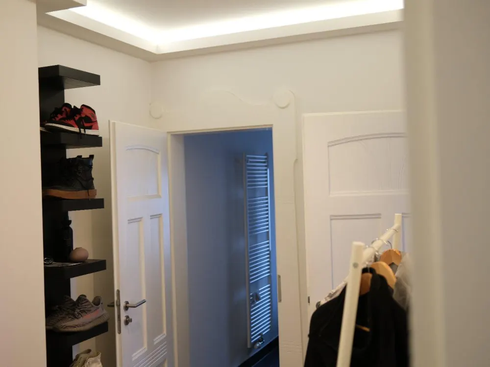 Moderne möblierte Wohnung zur Zwischenmiete ab Oktober