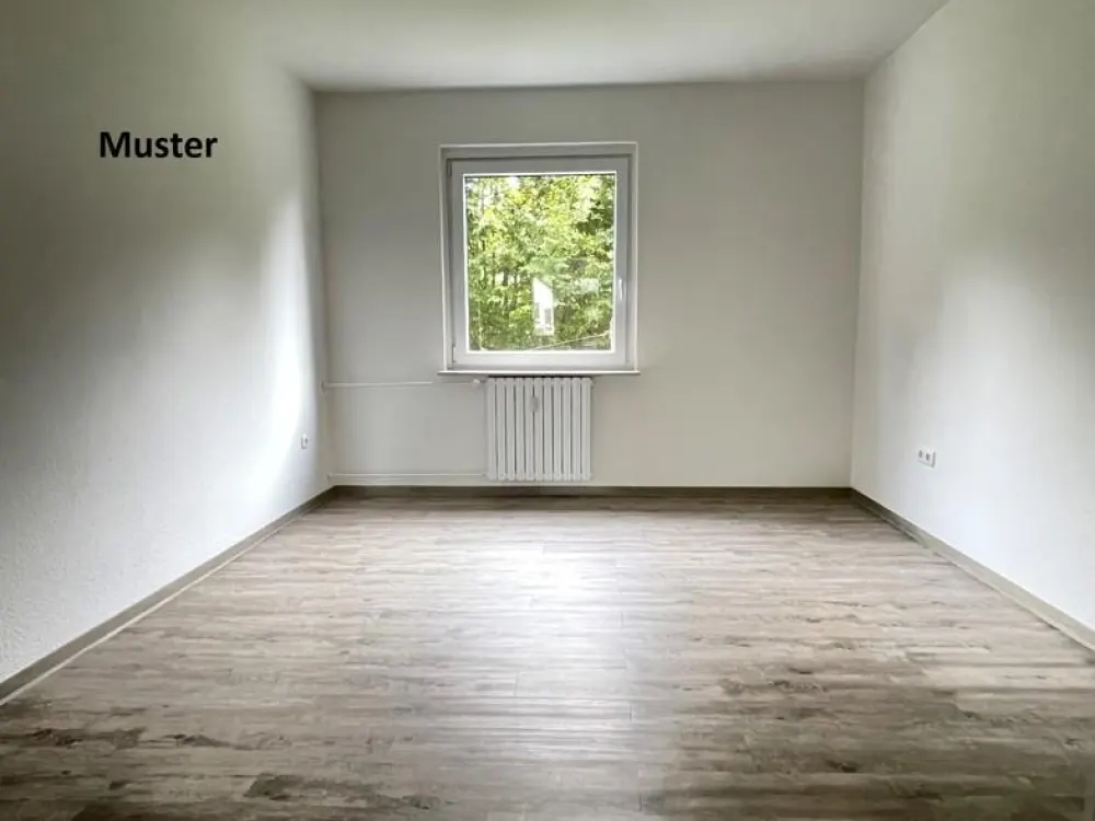 großzügige, stadtnahe 2-Zimmer-Wohnung mit Balkon