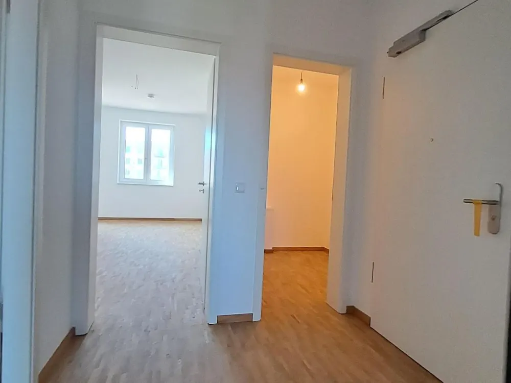 Helle 2-Zimmer-Wohnung mit 2 Balkonen- Einziehen und Wohlfühlen!