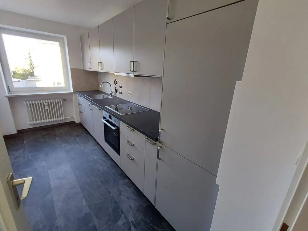 3 Zimmerwohnung mit Einbauküche und Balkon zum Innenhof