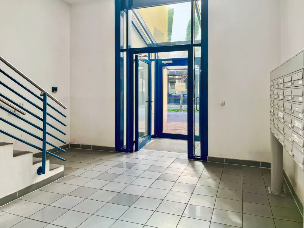 zentrales Wohnen: 2-Zi.-Wohnung in Leipzig-Neustadt mit TG