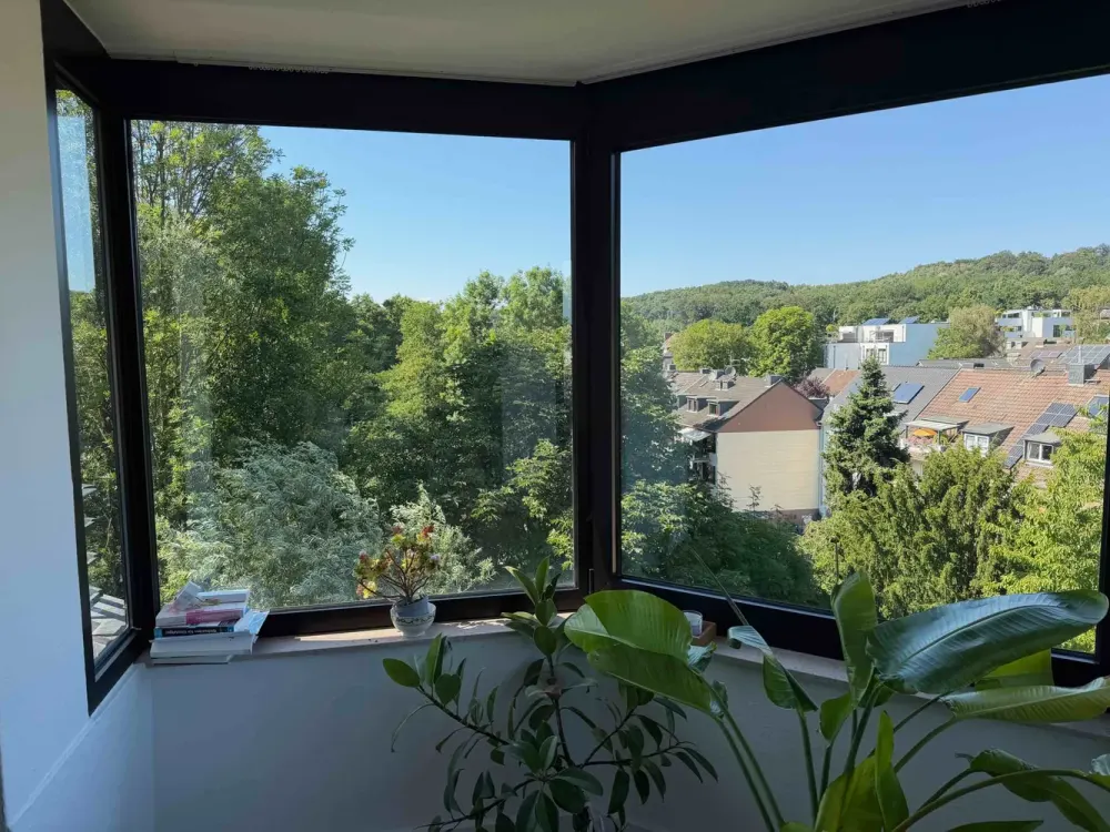 Moderne 2 Zimmer Wohnung in Unterbach!Sonnenbalkon! Aufzug! TG-Stellplatz! Naturerholungsgebiet!