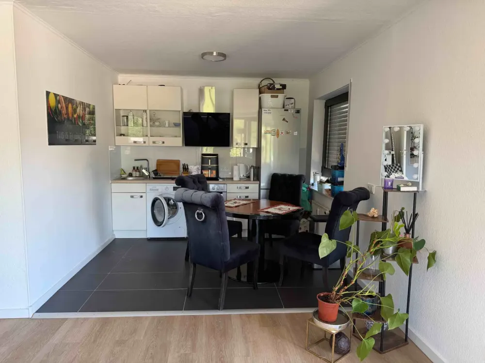 Moderne 2 Zimmer Wohnung in Unterbach!Sonnenbalkon! Aufzug! TG-Stellplatz! Naturerholungsgebiet!
