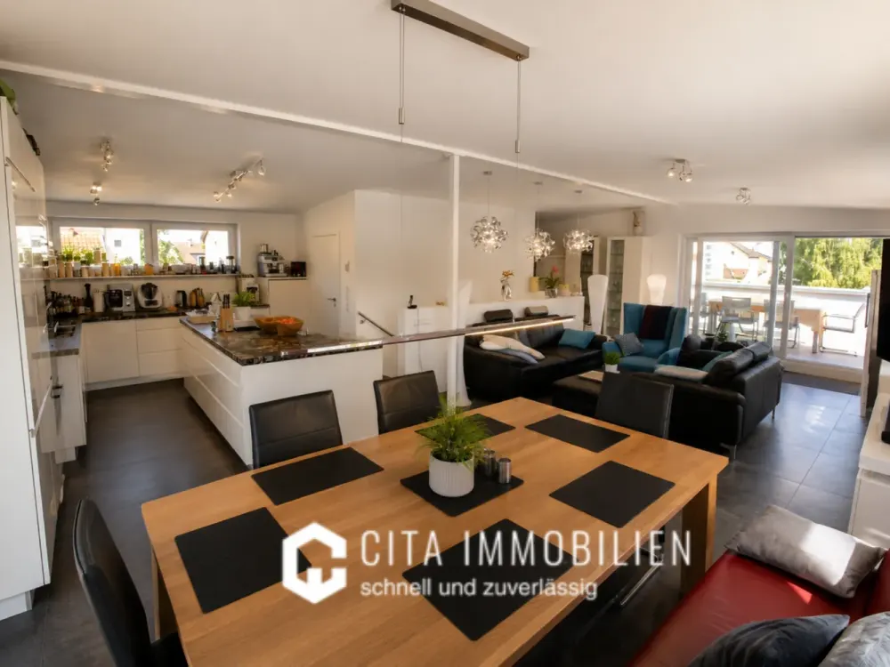 Exklusive 2,5 Zimmer Penthouse-Maisonette mit Dachterrasse & Stellplatz in Frankfurt-Preungesheim