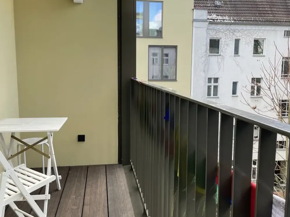 2-Zimmer-Wohnung (58 m²) mit Aufzug & Einbauküche, Ruhige Lage im Florakiez