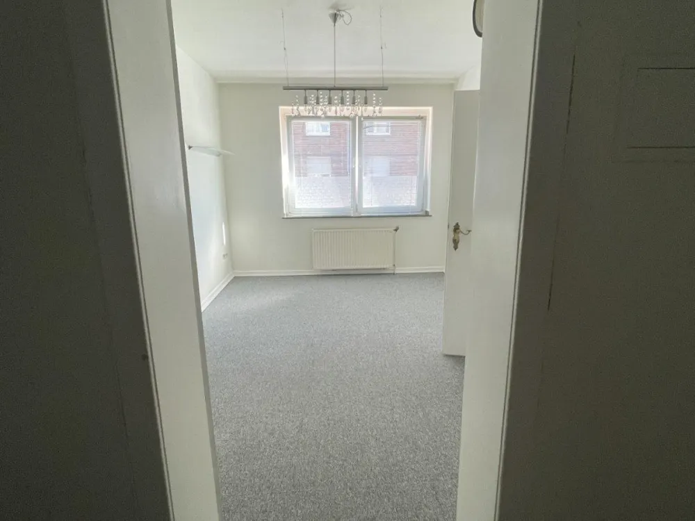 wohnung Düsseldorf Rath frei 1.10.26 Terasse Einbauküche 2 zimmer