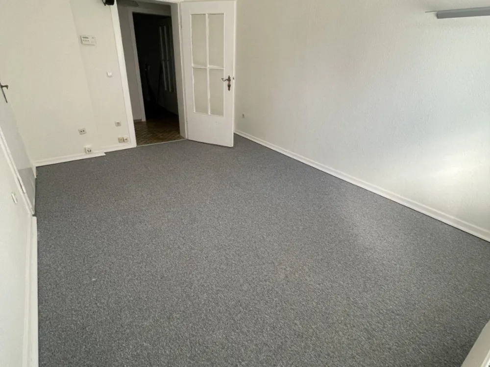 wohnung Düsseldorf Rath frei 1.10.26 Terasse Einbauküche 2 zimmer