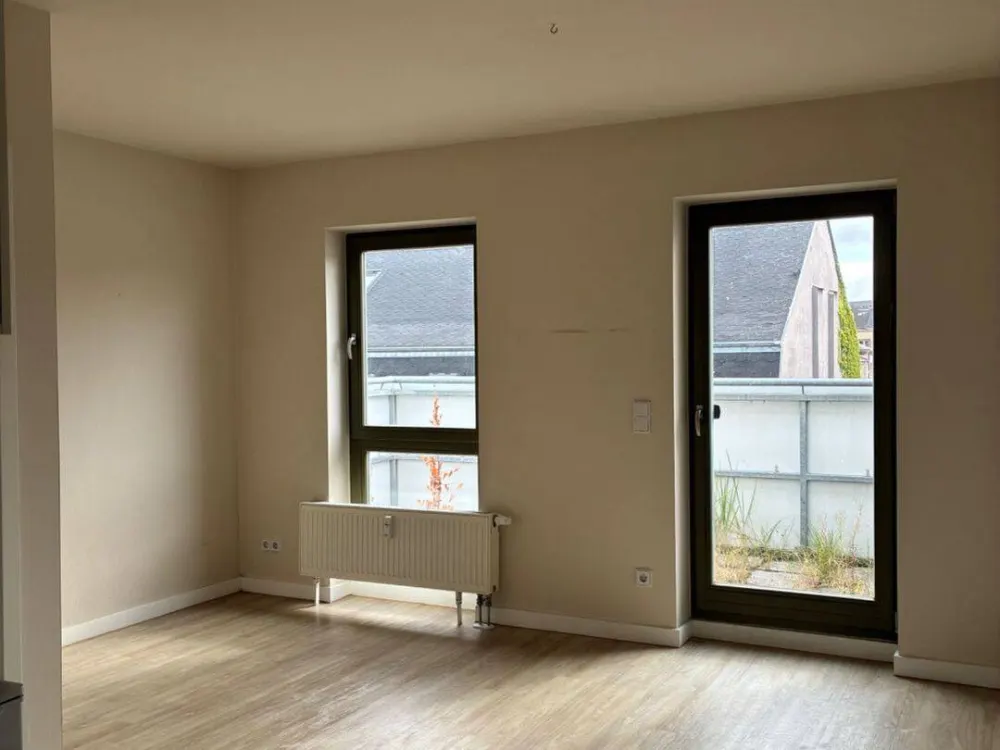 Hoch oben wohnen: 1-Zimmer-Wohnung mit Balkon in Dresden - Hechtstraße (01097)