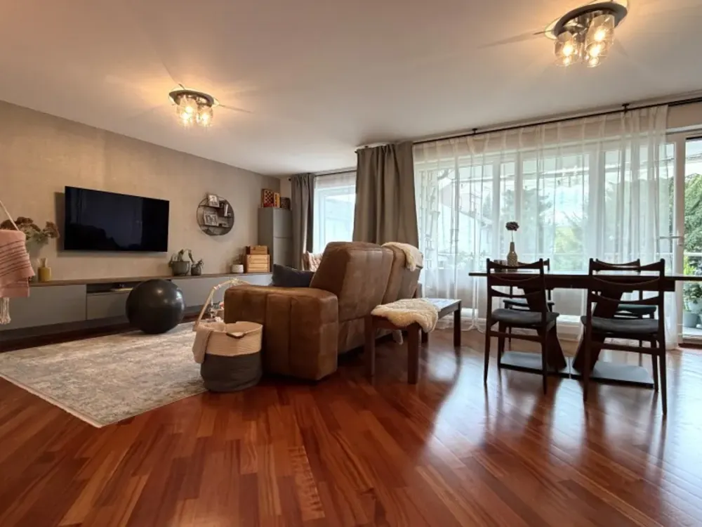 Exklusive 3-Zimmer-Wohnung mit Loggia, Garage und Stellplatz in Hanau-Steinheim