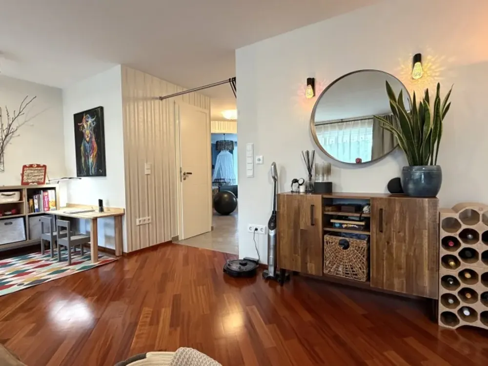 Exklusive 3-Zimmer-Wohnung mit Loggia, Garage und Stellplatz in Hanau-Steinheim