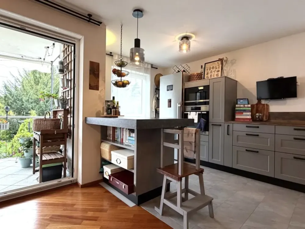 Exklusive 3-Zimmer-Wohnung mit Loggia, Garage und Stellplatz in Hanau-Steinheim