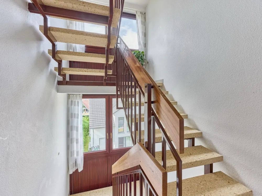Schöne moderne 4-5 Z Wohnung