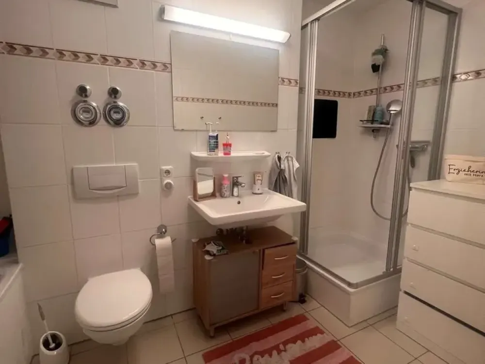 Hürth Modern 3-Room Apartment with Balcony!