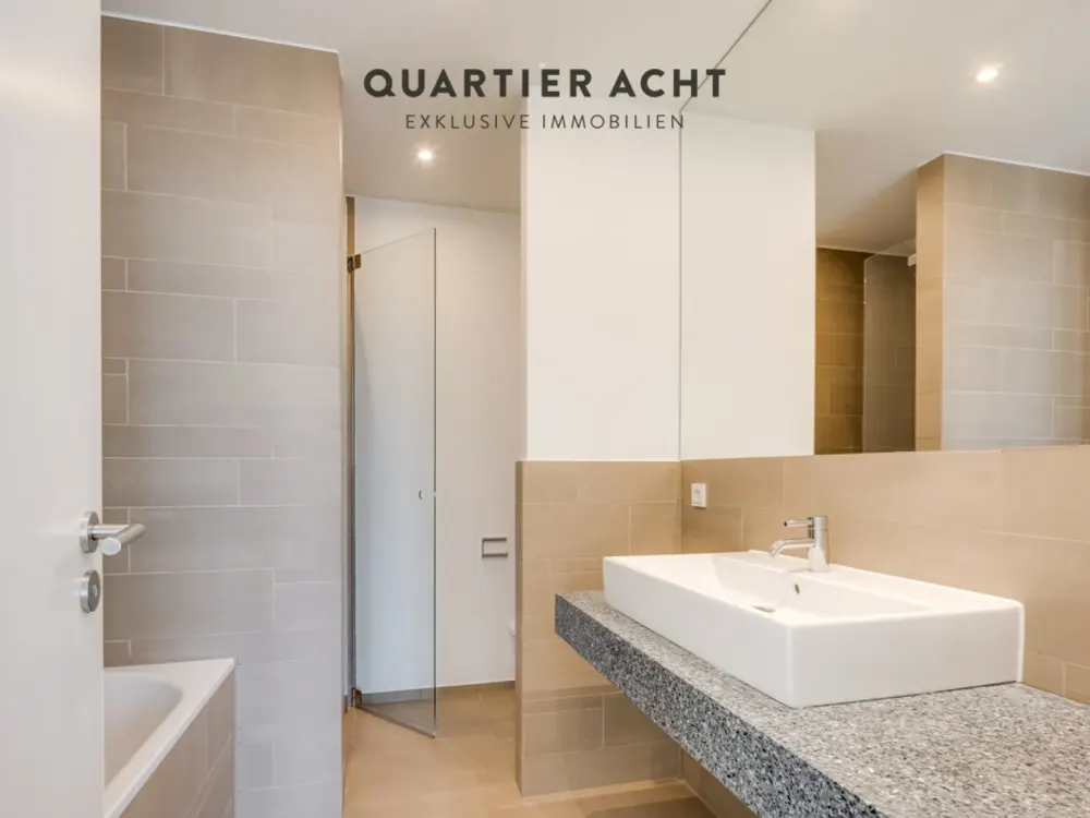 QVIII - ROOFTOP TERRACE DREAM IN SCHWABINGER TOR