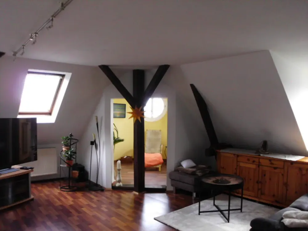 Freundliche und gepflegte 3-Zimmer-Dachwohnung in Ronnenberg OT Benthe