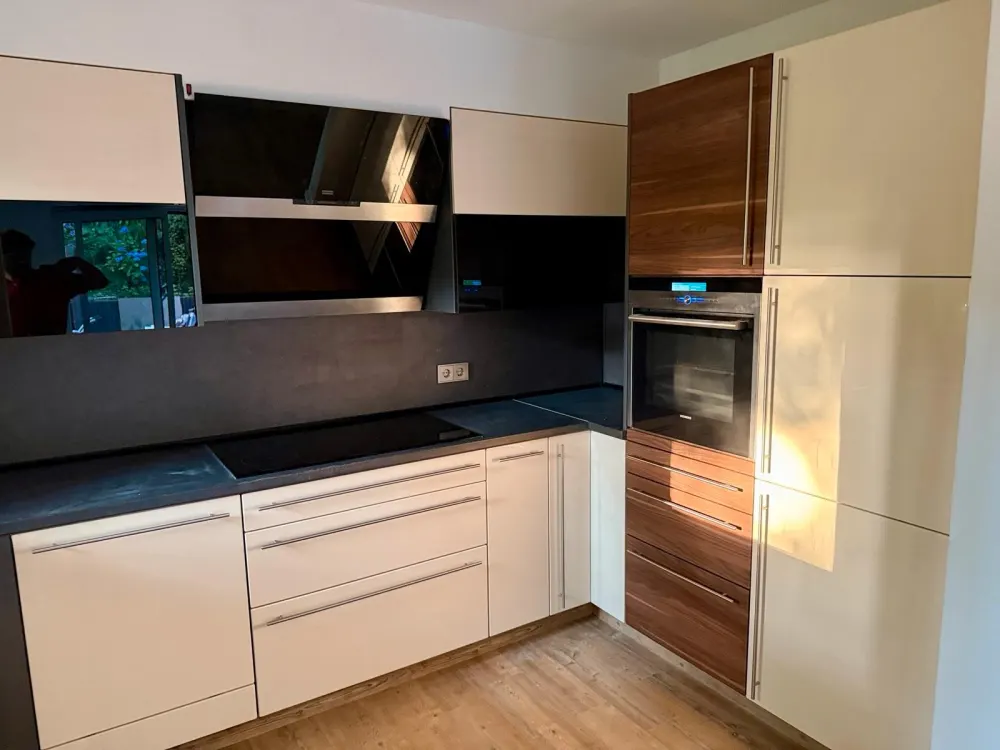 TOP: 4 Zi. Maisonette mit Garten/Stellplatz, FBH, EBK